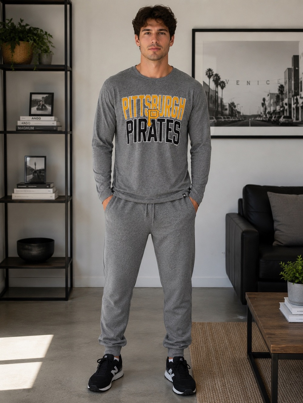 Pittsburgh Pirates Gray Long Sleeve T-Shirt size XL